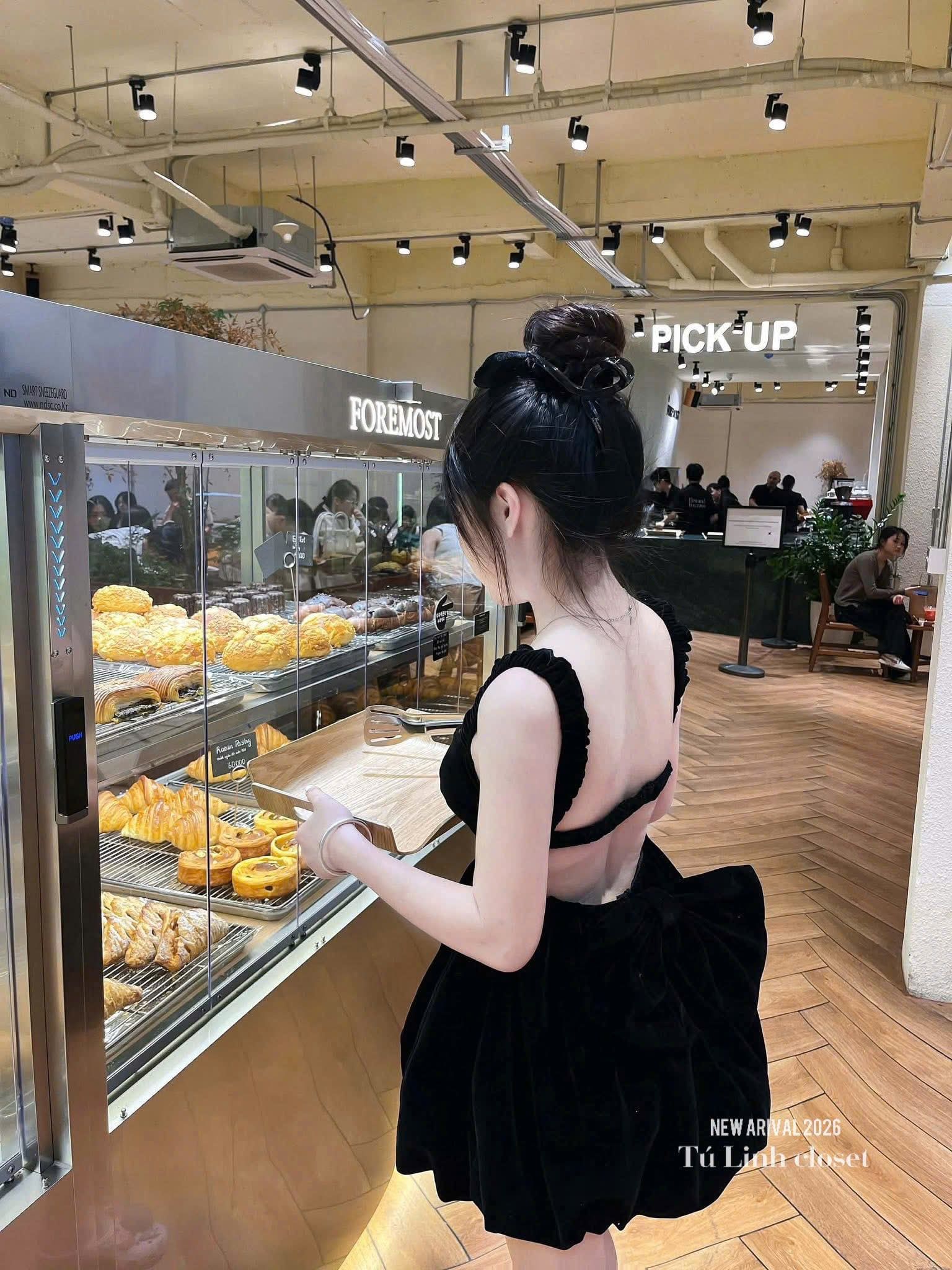  Váy cúp nhung bồng baby hở lưng siêu xinh - K207 (EO S<68, M< 72) 