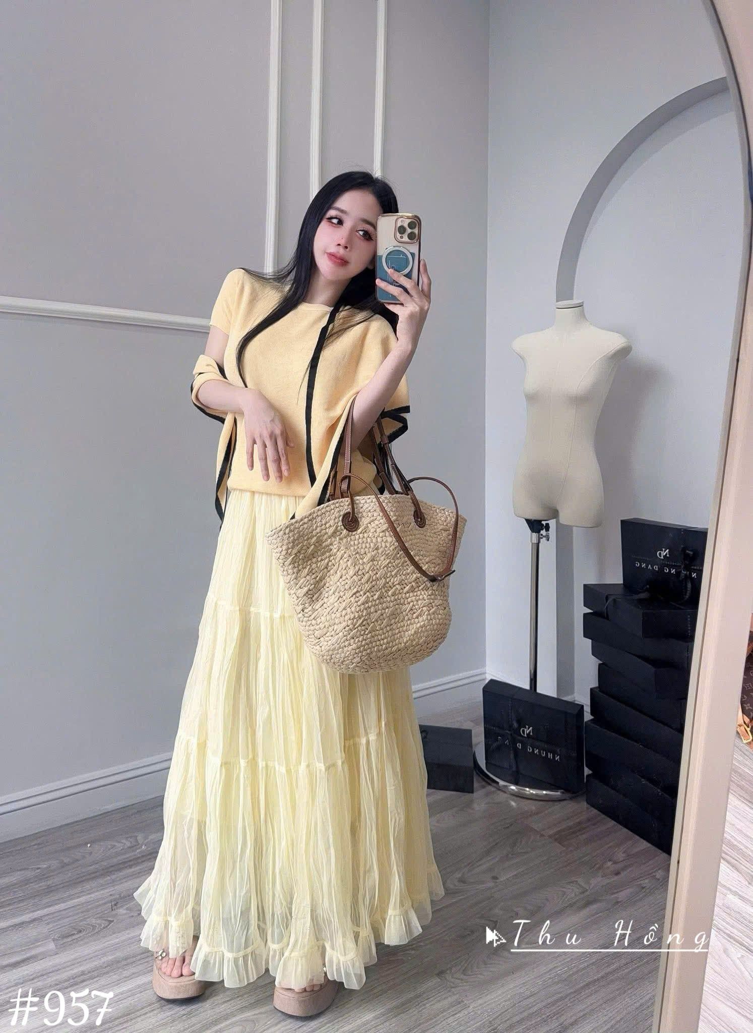  Set 3 món áo len dệt kim mix chân váy dáng dài kèm khăn - VÀNG - Z49 