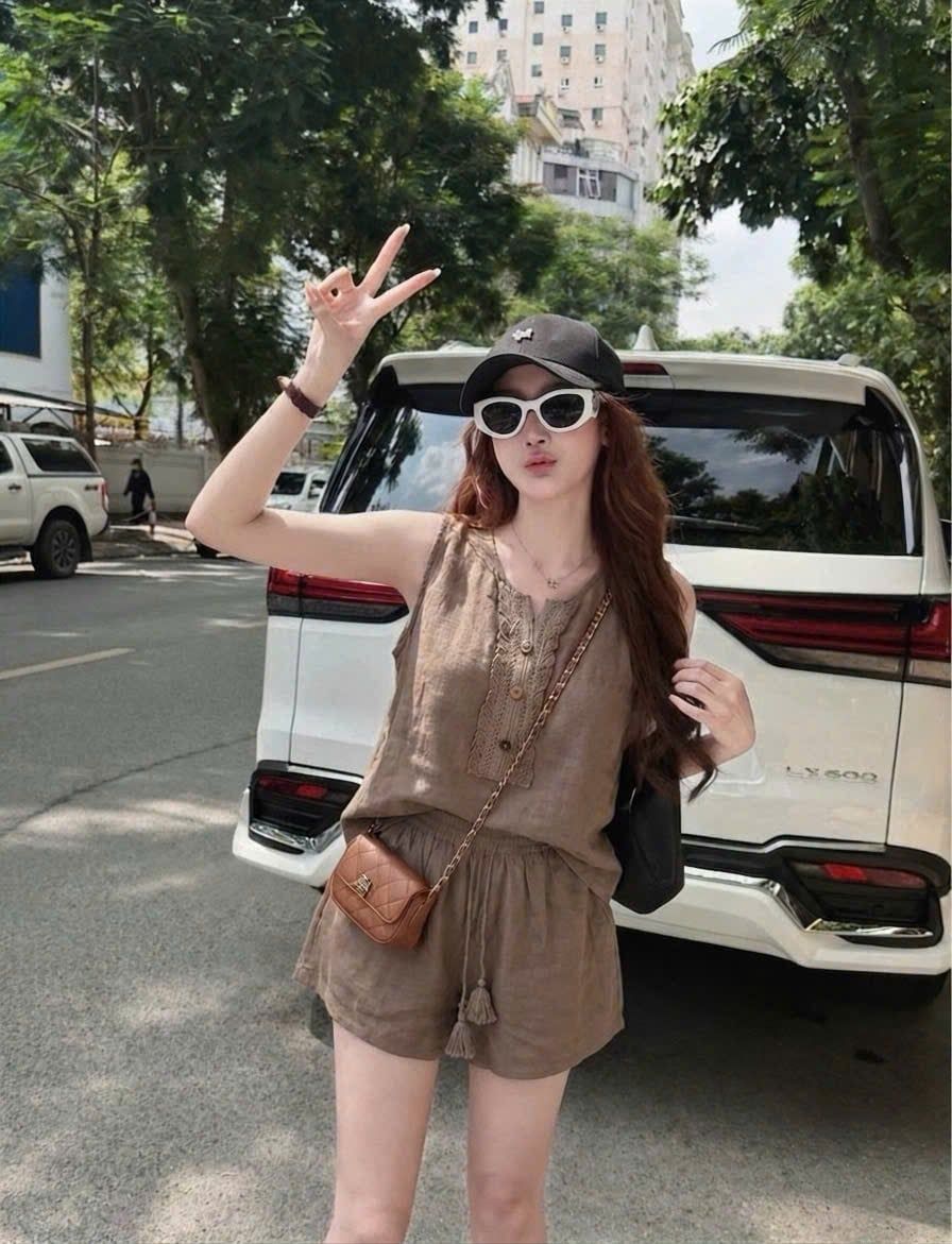  Set áo sát nách đính nút phối ren mix quần short ngắn - V153 
