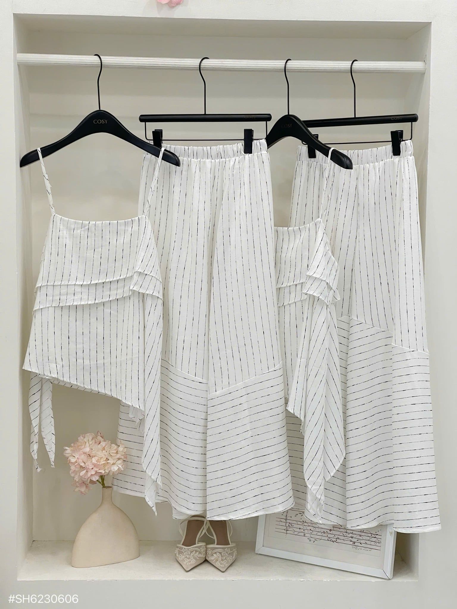  Set áo 2 dây họa tiết sọc mix chân váy dáng suông dài - K14 