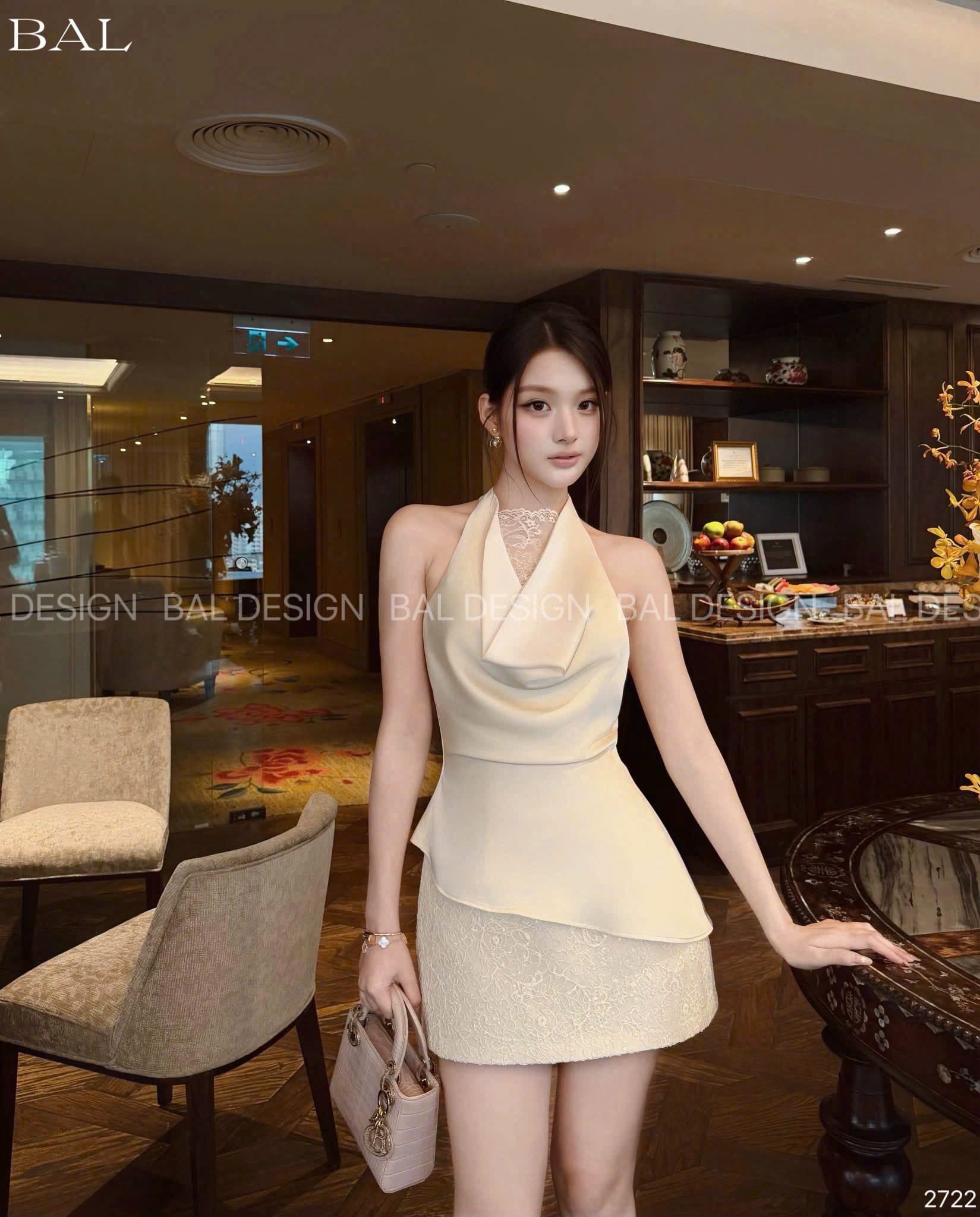  Set áo cổ đổ phối ren hở lưng mix chân váy tôn dáng - KEM - H176 (EO S<68, M<72, L<76) 