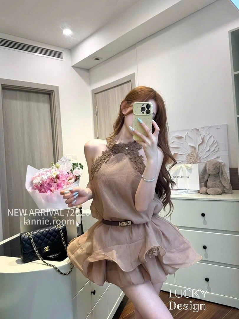  Set áo cổ yếm phối ren kèm đai mix quần short đùi bí bồng - H197 