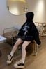 Áo hoodie form rộng in chữ siêu hot - ĐEN - V156