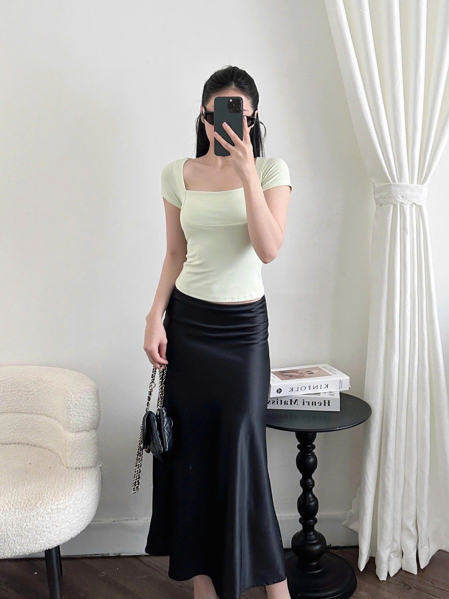  Áo tay ngắn cổ vuông tôn dáng - BƠ - G232 