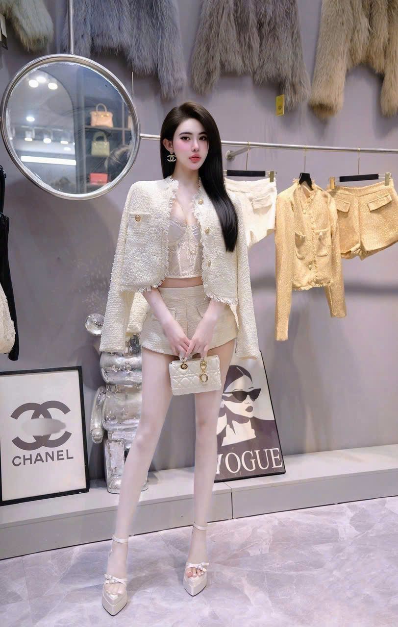  Set 2 món dạ áo tay dài đính cúc mix quần short ngắn - KEM - E118 (EO S<68, M<72) 