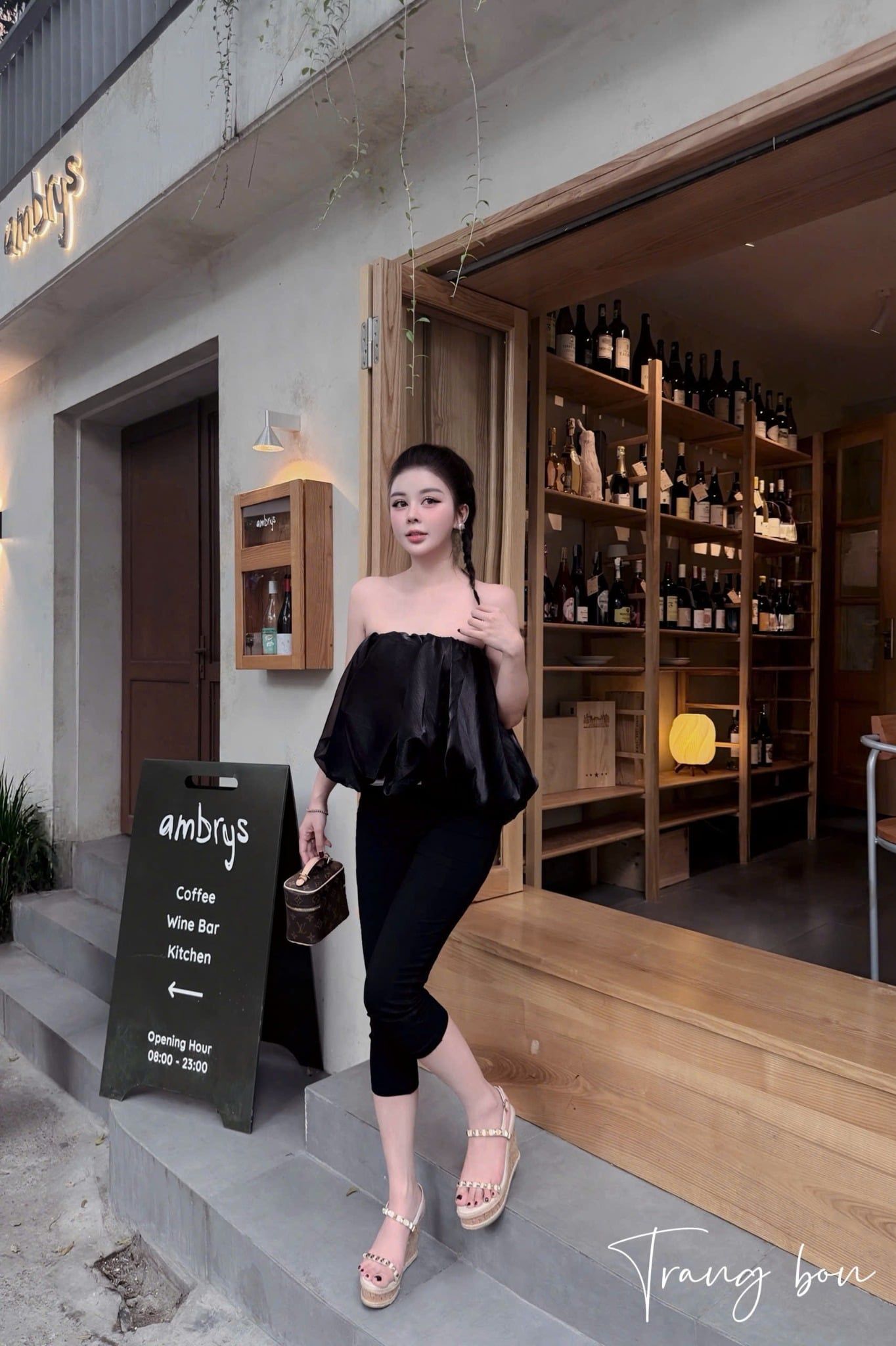  Set áo quây dáng bồng mix quần lửng phối bèo dây rút - ĐEN - K230 