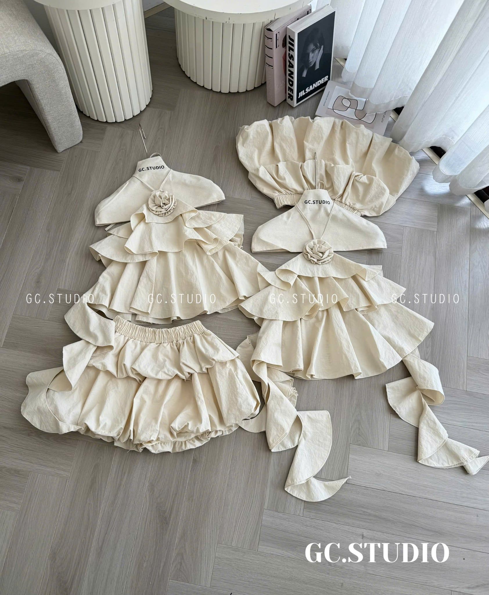  Set yếm dáng ngắn bồng mix chân váy bí phối tầng - KEM - V14 ( EO S<64, M<70 ) 
