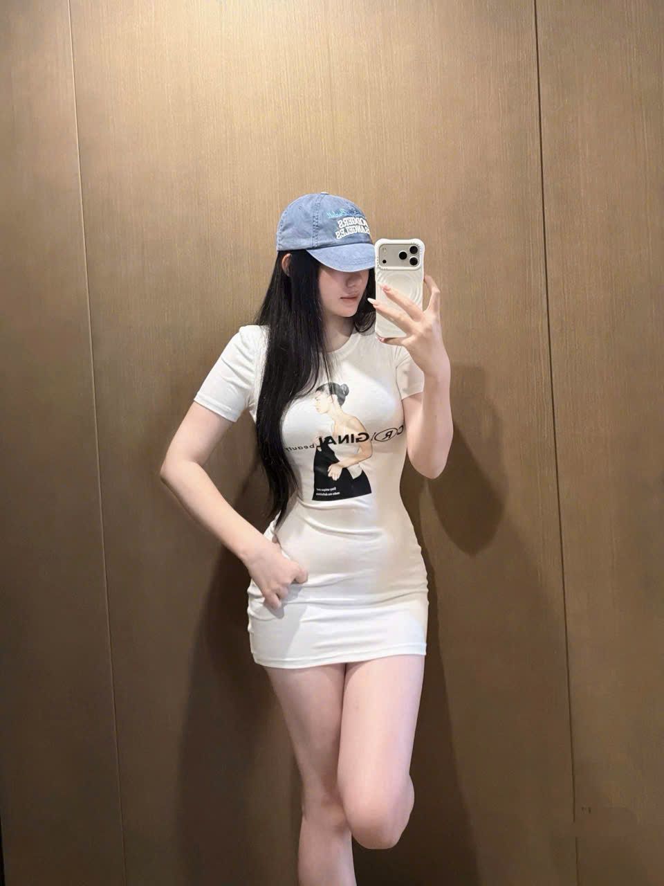  Váy body cộc tay dáng ngắn in hình - TRẮNG - V90 