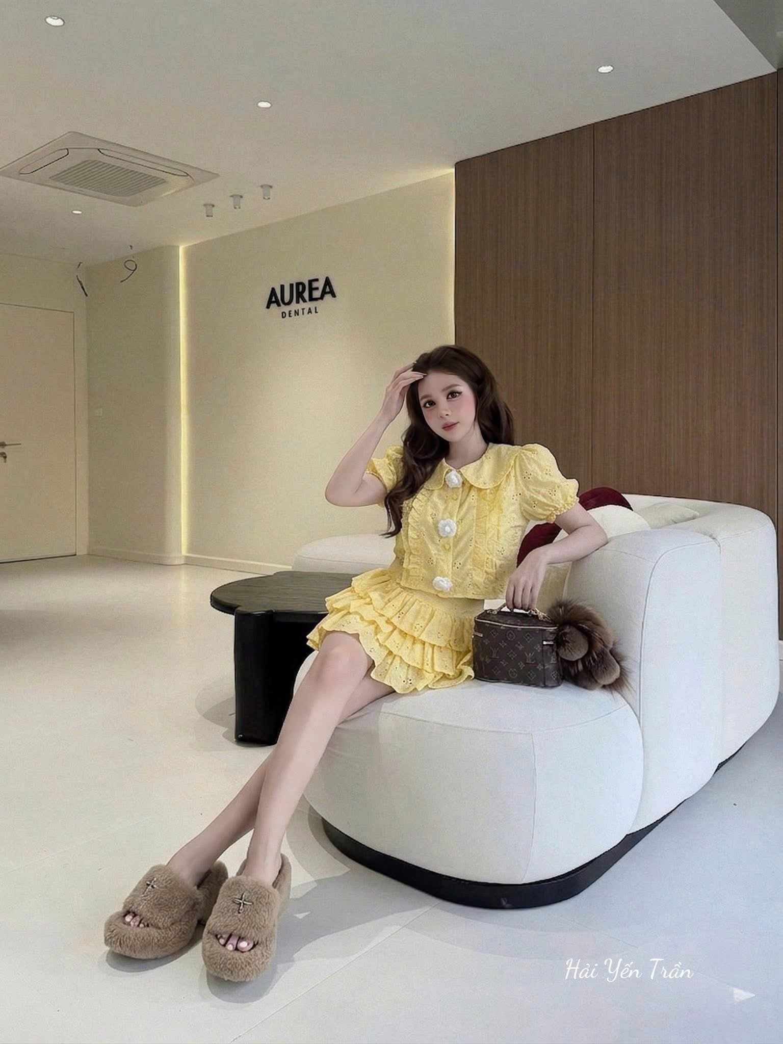  Set áo croptop tay bồng hoa trà mix chân váy xòe tầng - VÀNG - Z9  (EO S<68, M<72) 