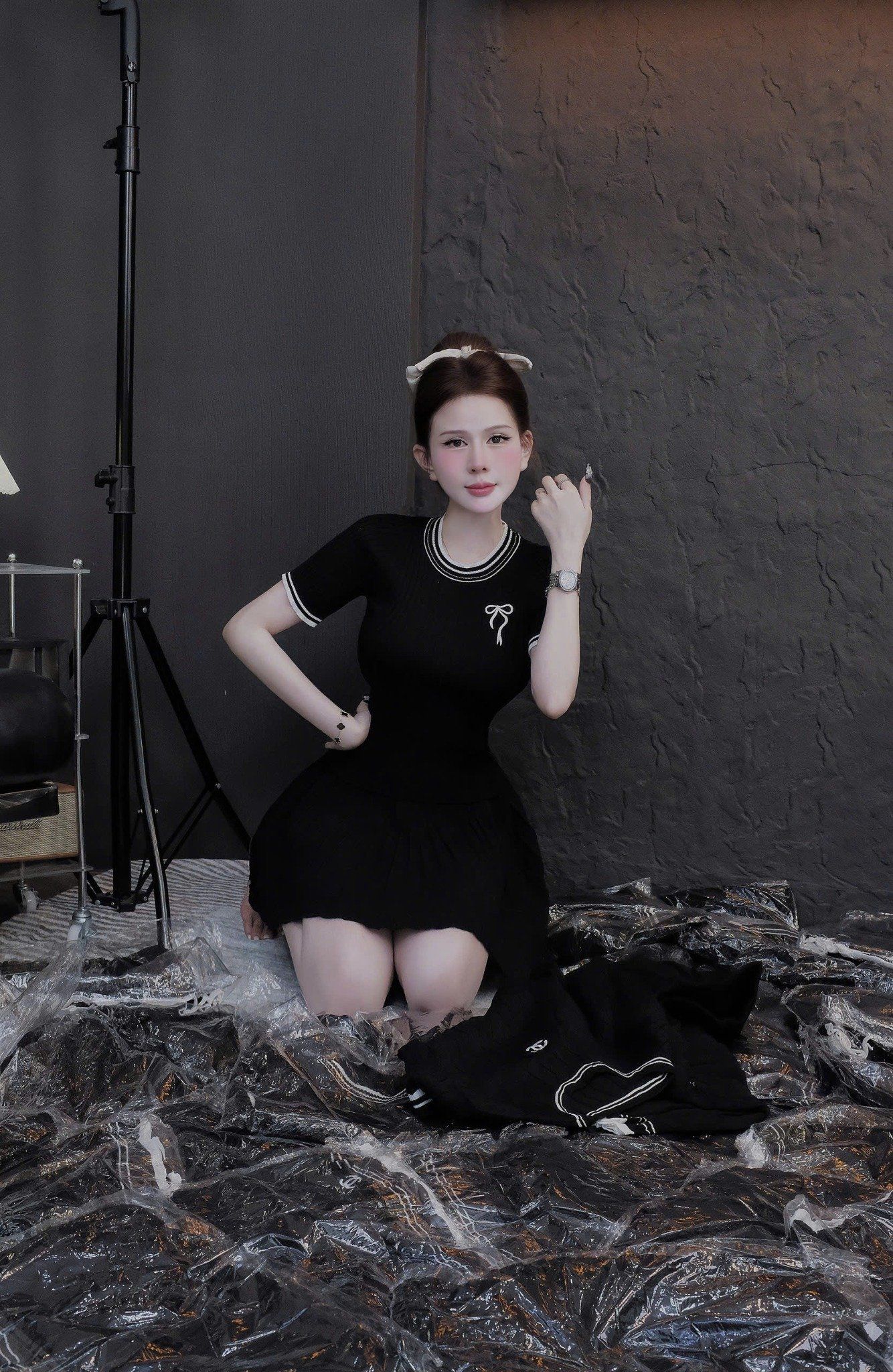  Set bộ len viền cổ họa tiết nơ thêu mix chân váy - ĐEN - G125 