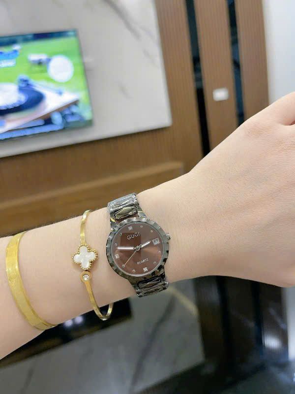  Đồng hồ mặt tròn GUCI QUARTZ - MẶT NÂU - DH6 ( MÃ 10 ) 