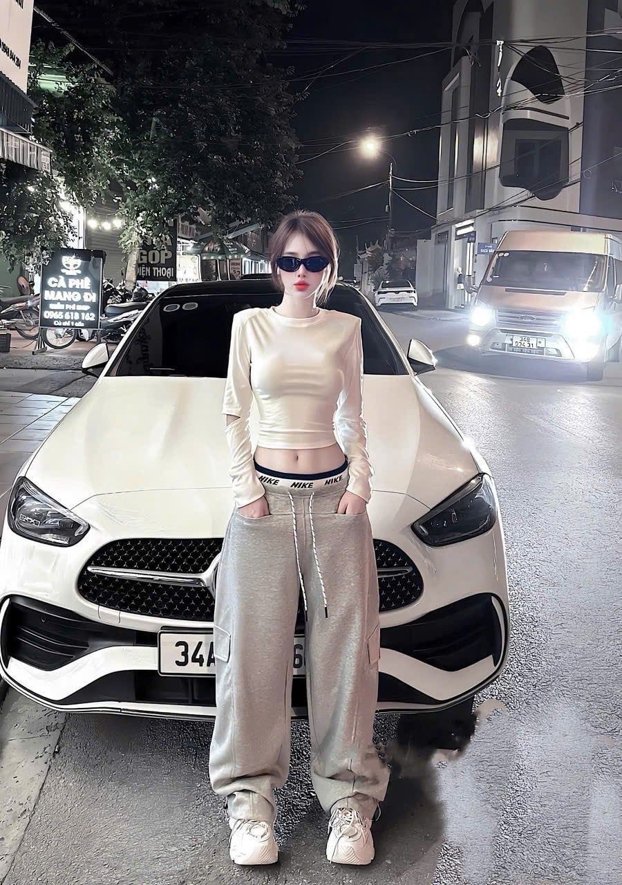  Set áo tay dài mix quần suông rộng lưng nike - C138 (EO S<68, M<72) 