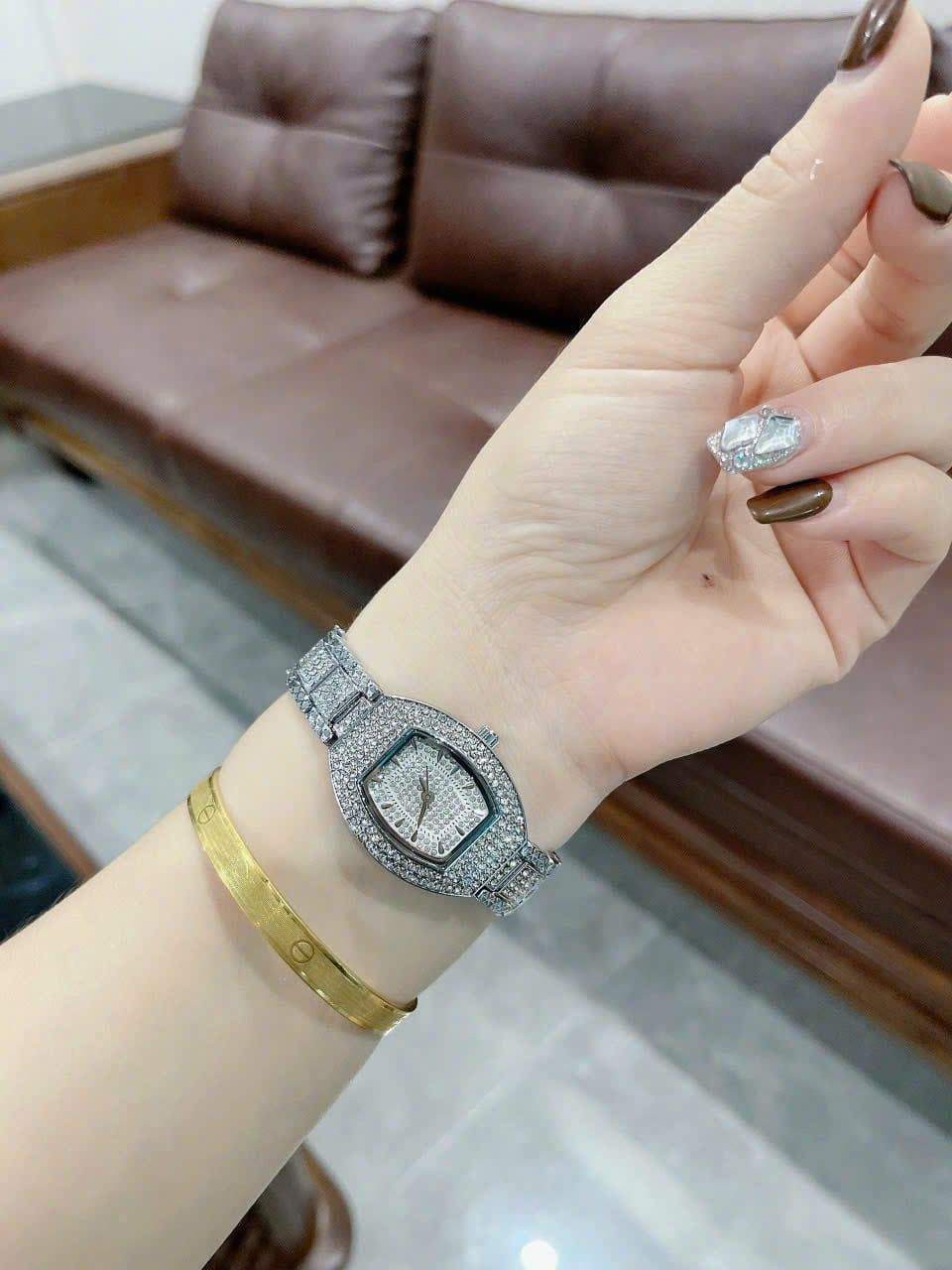  Đồng hồ mặt BẦU FULL đính đá - DH12 ( MÃ 14 ) 