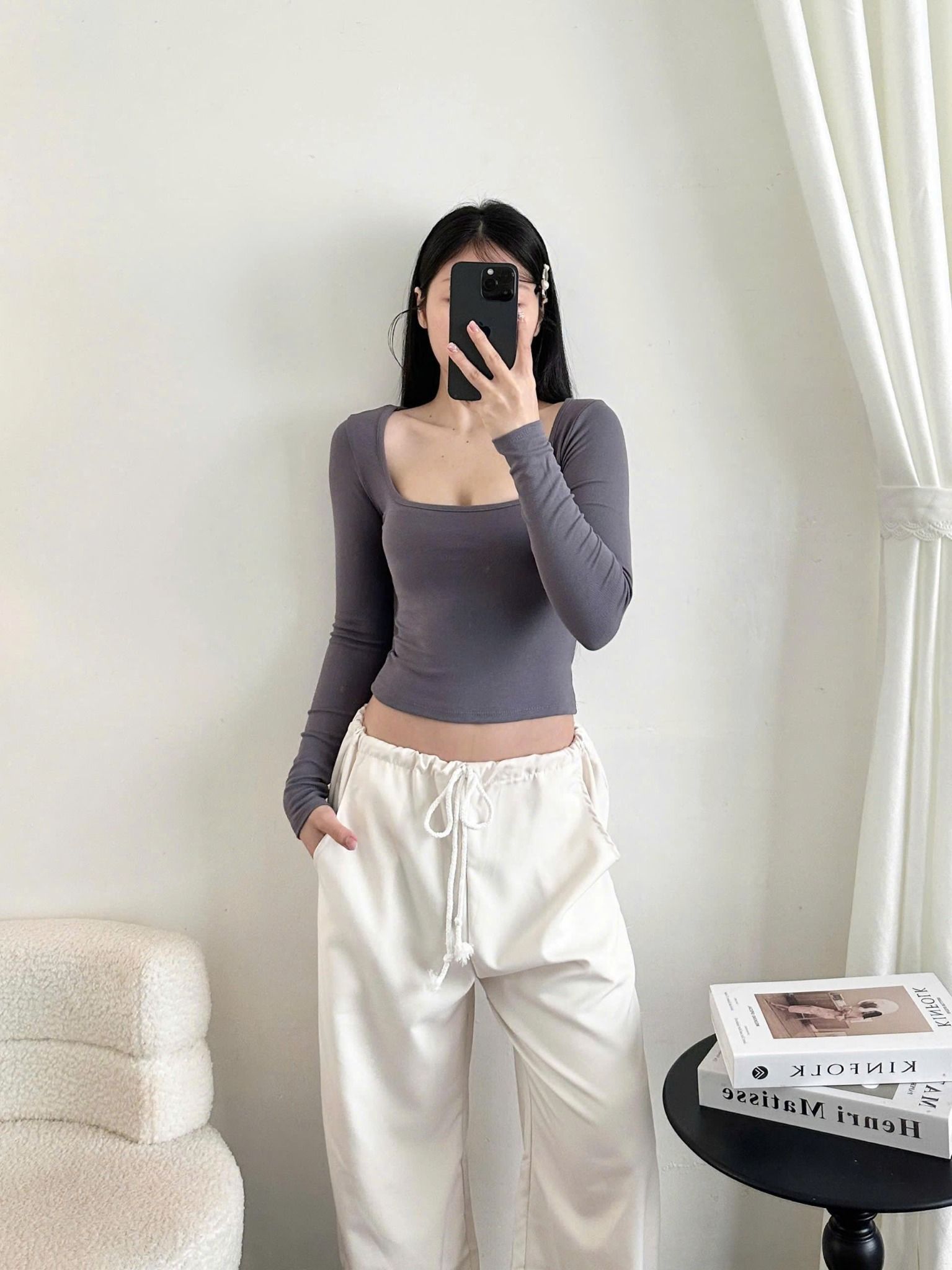  Áo cổ vuông tay dài tôn dáng - GHI - G222 