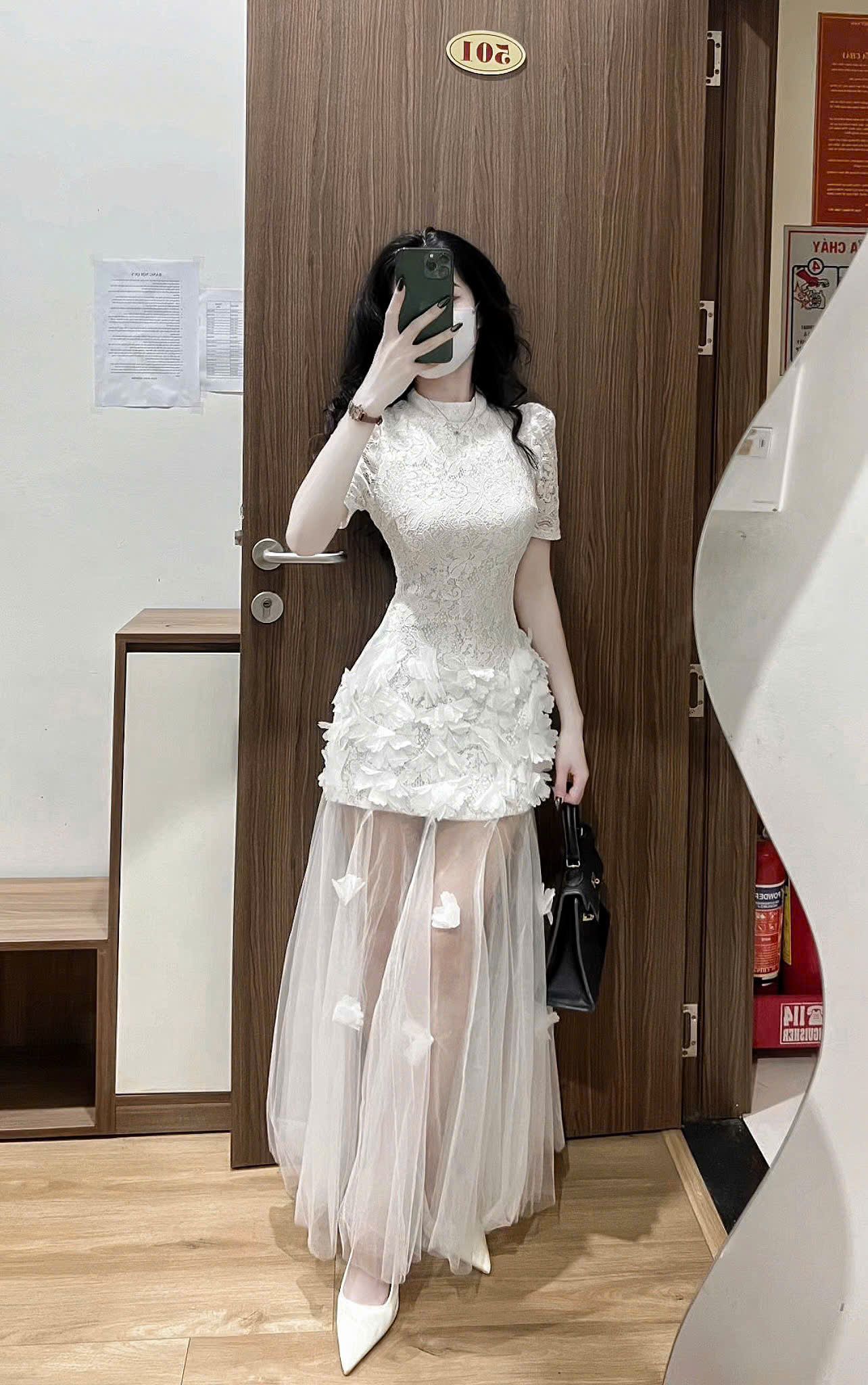  Váy ren cộc tay dáng dài đính hoa hàng thiết kế cao cấp - TRẮNG - K5 (EO S<68, M<72, L<76) 