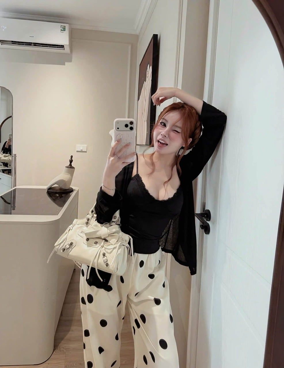  Set 3 món áo hai dây viền ren mix quần suông dáng dài hoạ tiết chấm bi kèm khoác - V40 