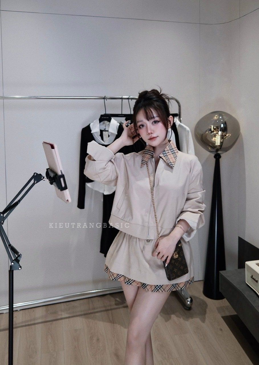  Set áo cổ sơ mi kẻ sọc mix chân váy phối viền - E272 