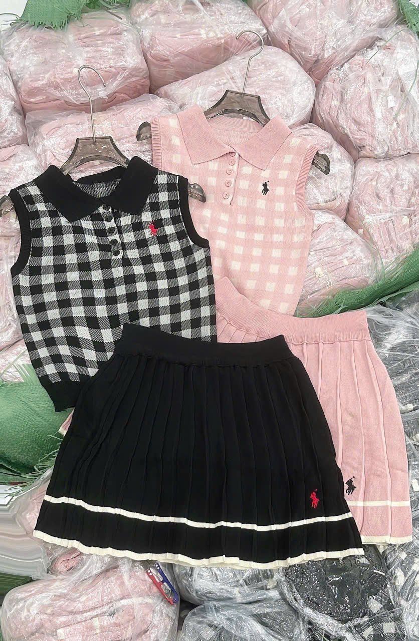  Set len áo sát nách cổ bẻ mix chân váy xếp ly - ĐEN - E115 