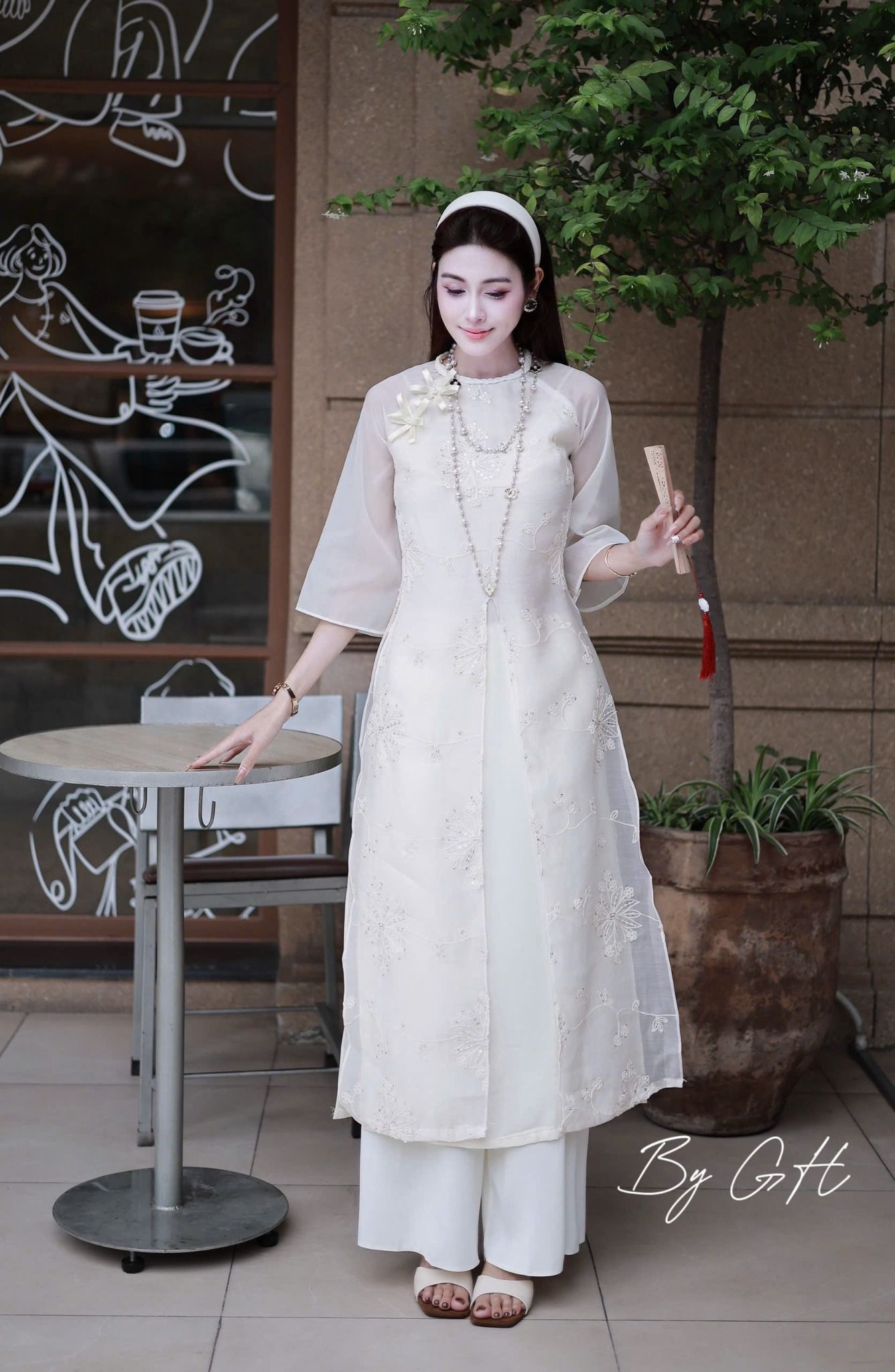  Áo dài cách tân thiên hoa XẺ TÀ mix quần lụa thanh lịch - KEM - R98 ( 50% lưng chun, áo dài 125cm , quần 100cm ) 