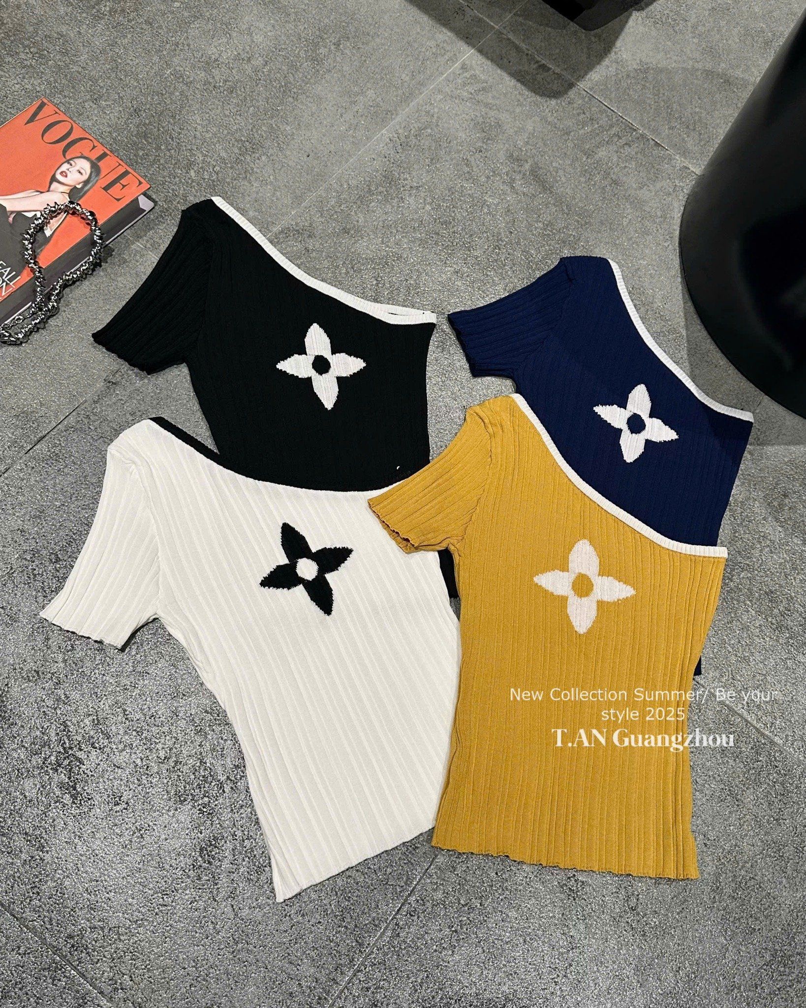  Áo lệch vai ngôi sao phối viền chất vải len co giãn - VÀNG - E170 H14 