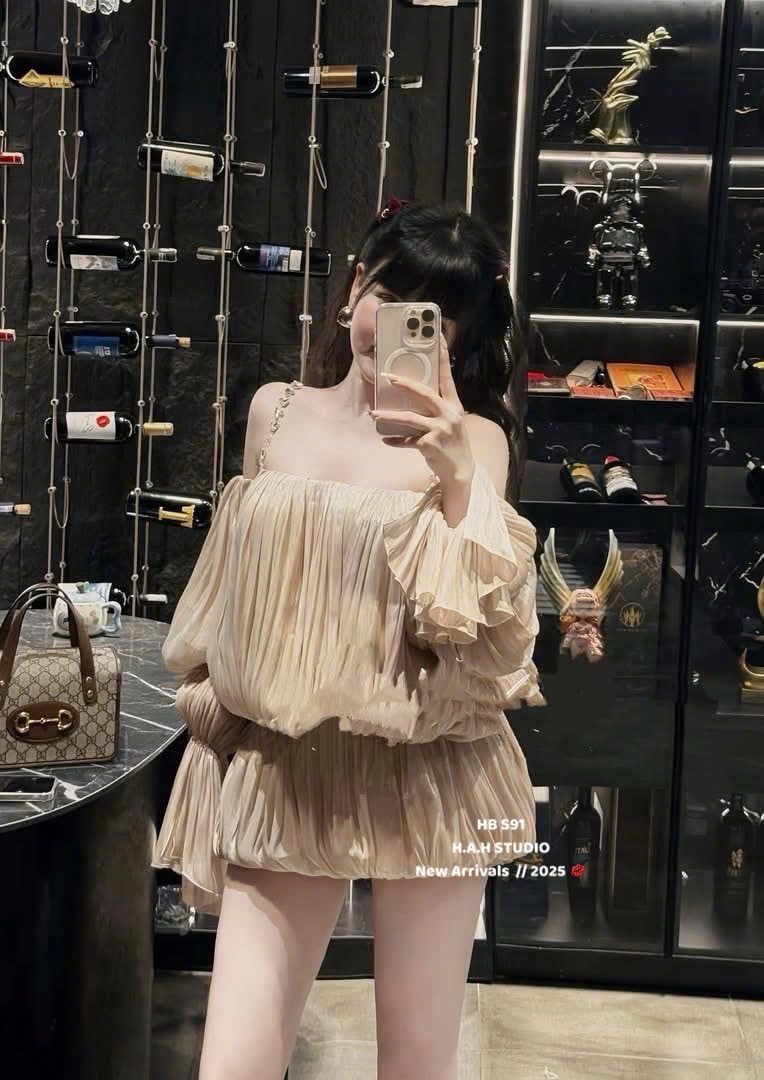  Đầm hai dây đính đá trễ vai voan tơ bồng bí - H24 ( dài 78cm tính cả dây S<53KG, M<58KG ) 