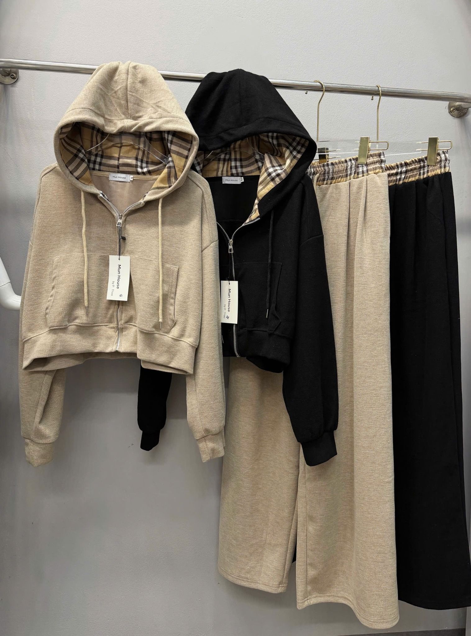  Set 2 món áo khoác mix quần suông dài phối caro - ĐEN - C134 (Freesize dưới 58kg) 