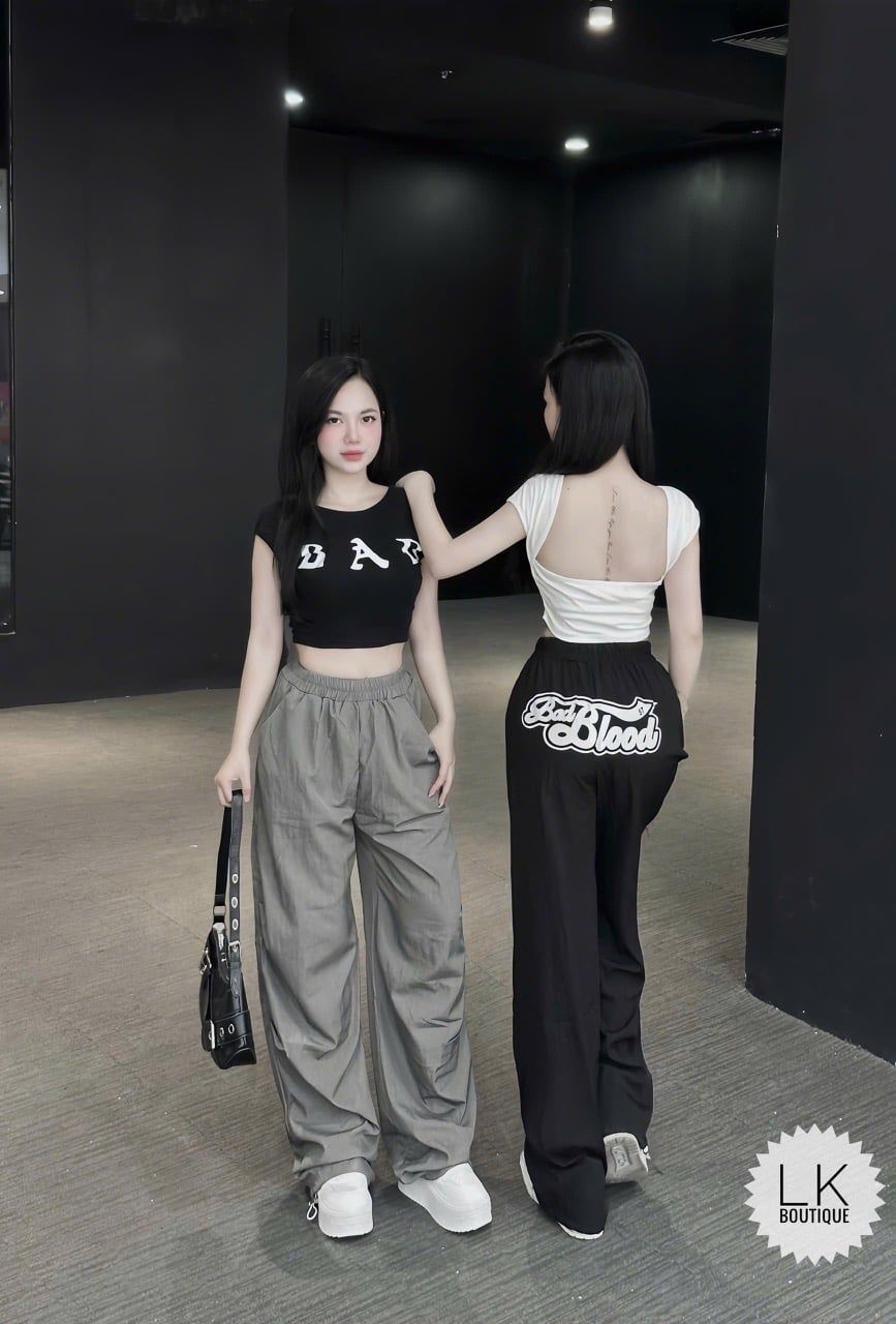 Set áo croptop hở lưng mix quần suông rộng chữ bad blood - ĐEN - Q597 ( MÀU ÁO ) 