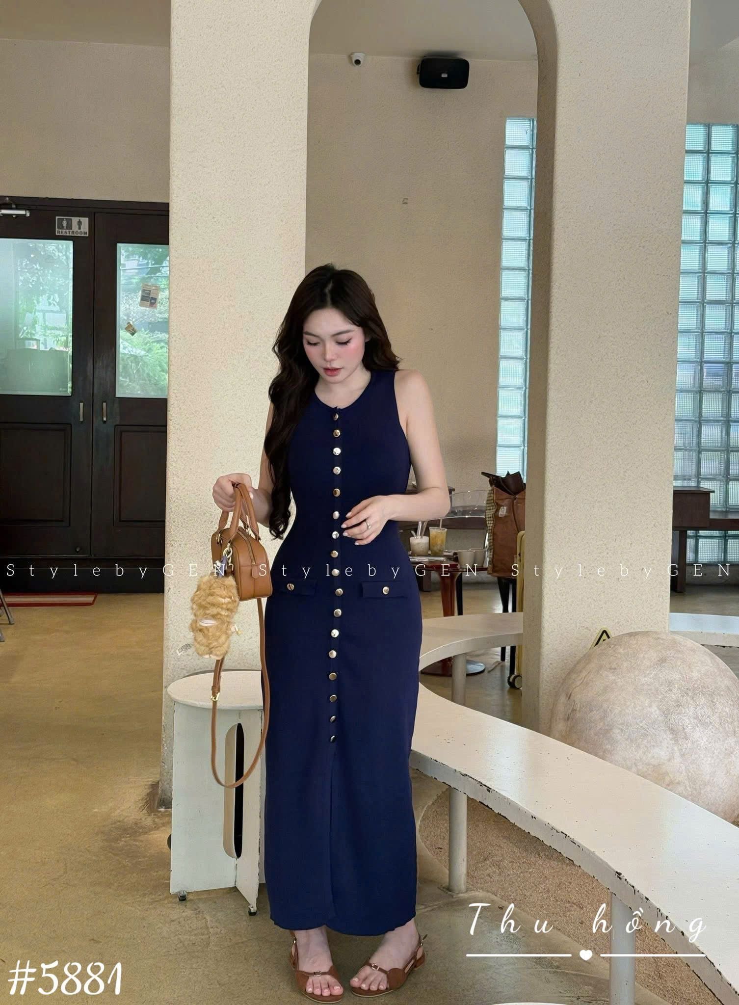  Đầm len gân dáng dài cổ tròn đính cúc sang chảnh - XANH - R298 (0) 