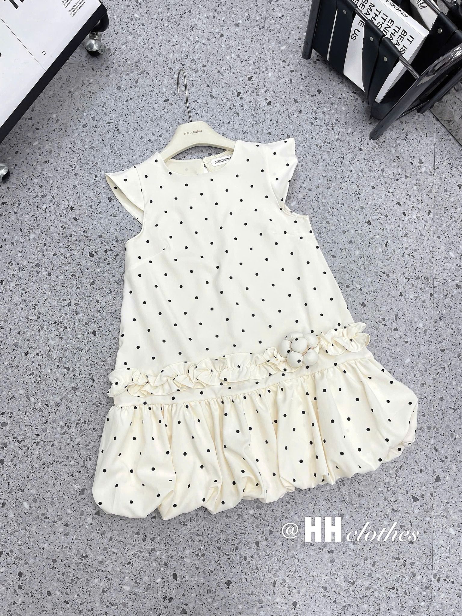  Đầm suông cánh tiên họa tiết chấm bi kết hoa - A100 (0) 