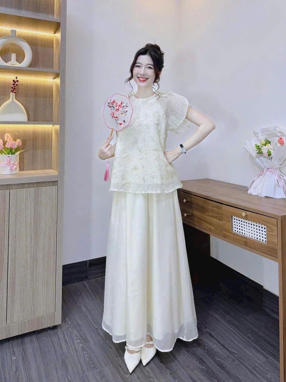  Set cách điệu áo thêu ren hoa mix chân váy suông dài - KEM - G81 ( CV DÀI 90CM, ÁO 62CM ) 