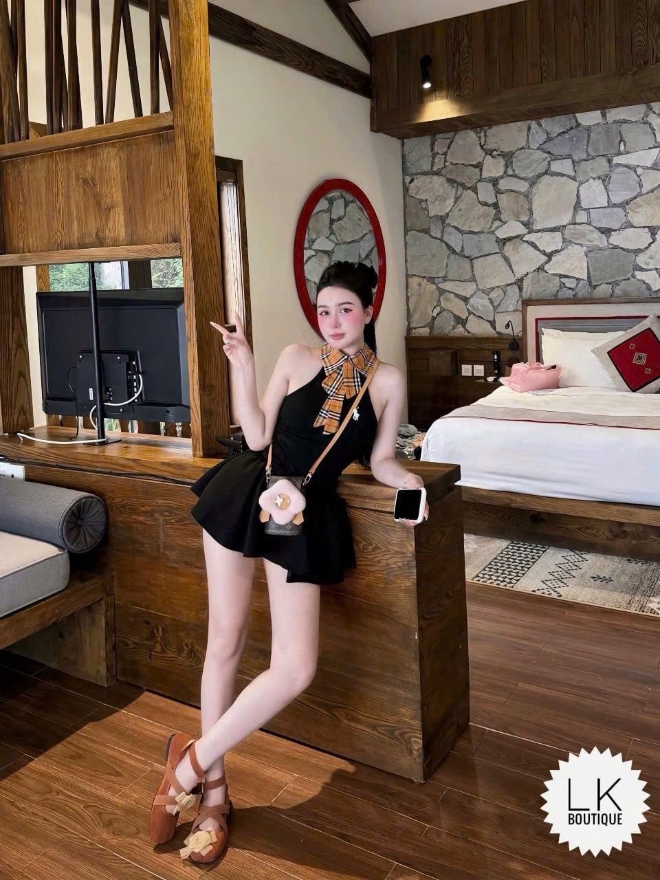  Set áo cổ BBR mix quần giả váy siêu hot - ĐEN - V235 