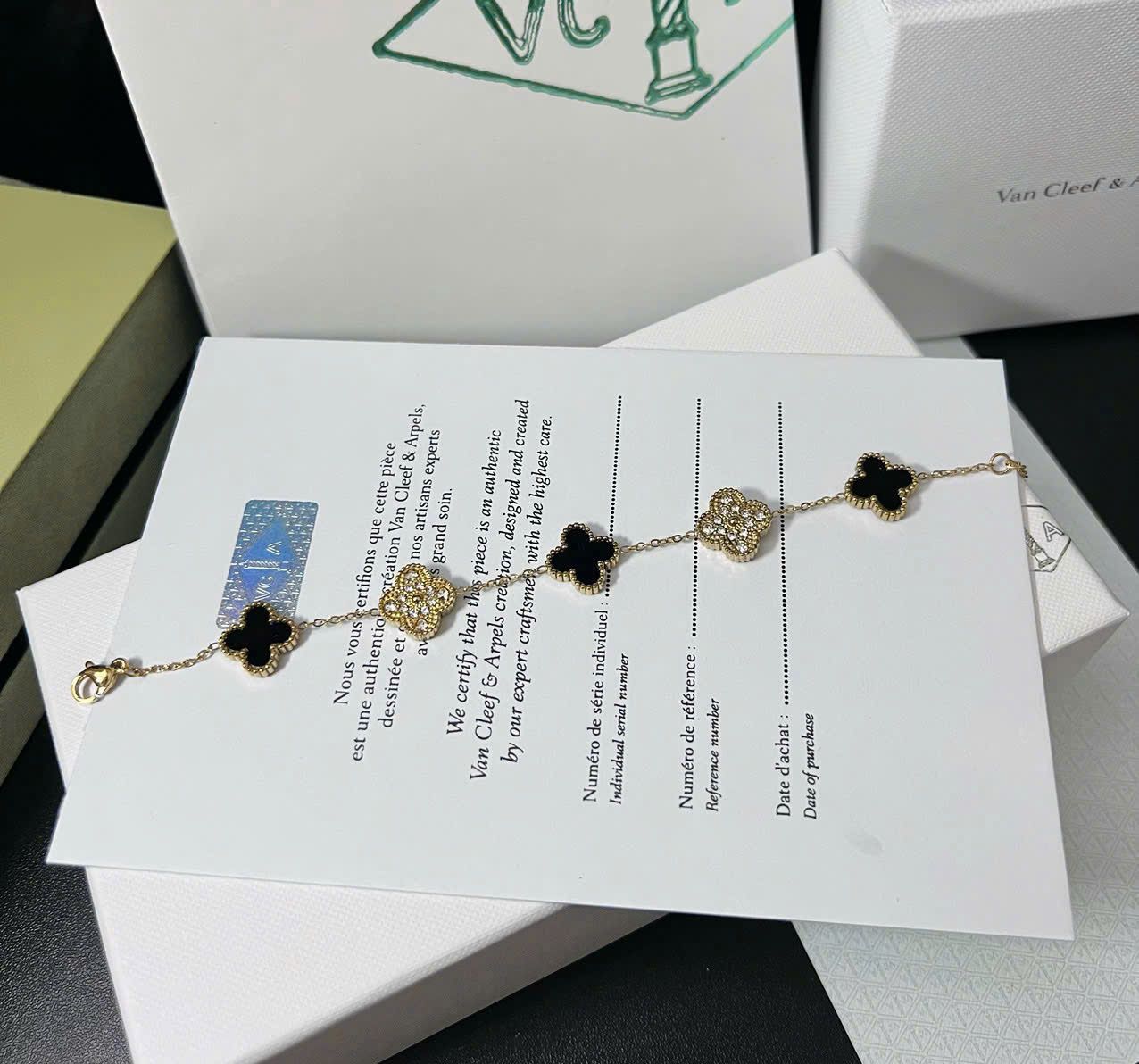  LẮC TAY CỎ 4 LÁ - VÀNG - PK2 