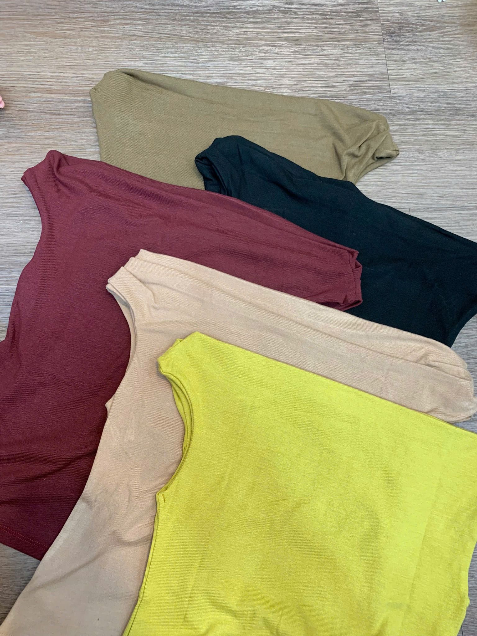  Áo lêch vai đúp lót hai lớp chất vải co giãn - ĐÔ - C271 H44 