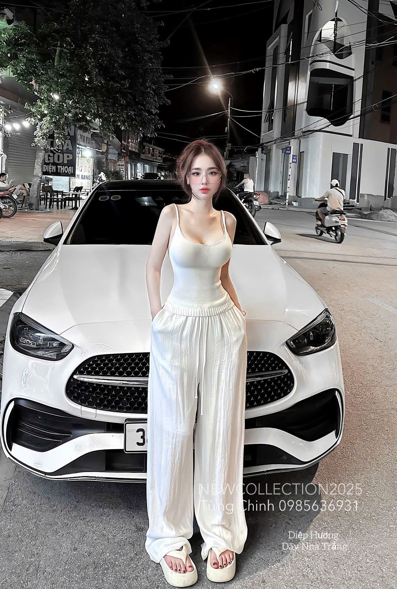  Set áo 2s hở lưng cột dây có mút ngực mix quần suông rộng - TRẮNG - Q66 