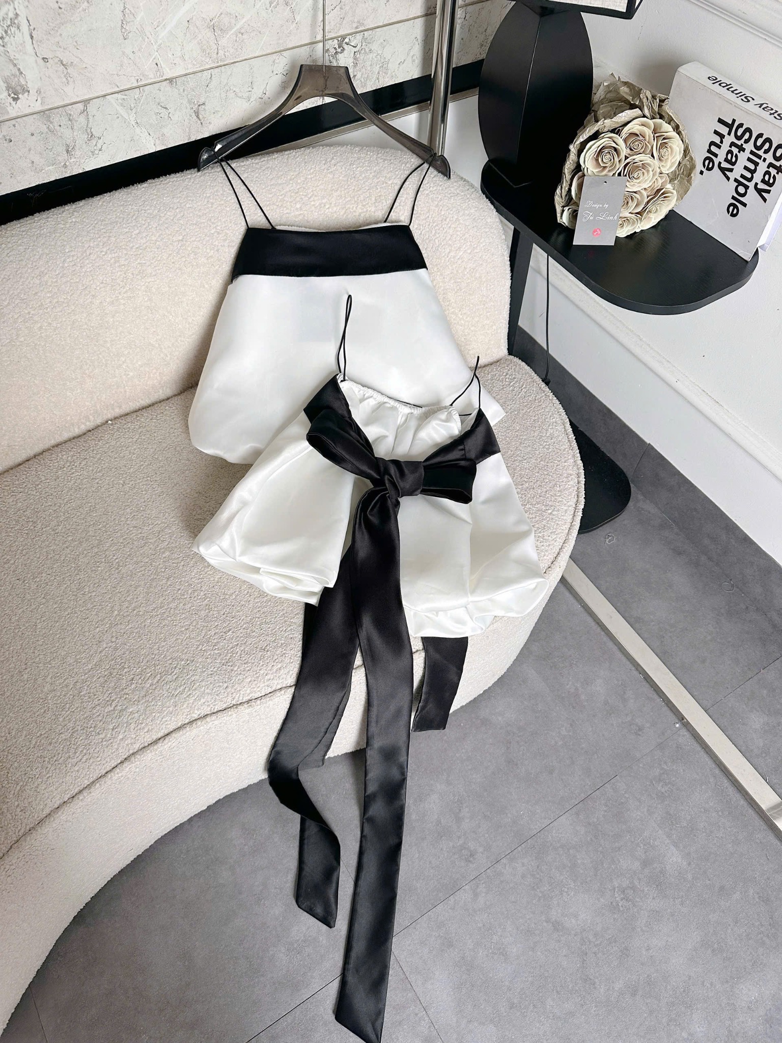  Áo 2 dây bún bồng bí phối viền buộc nơ lưng thiết kế cao cấp - T570 