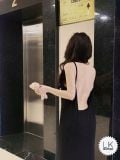  Đầm 2 dây suông hở lưng họa tiết MÔI - ĐEN - K36 