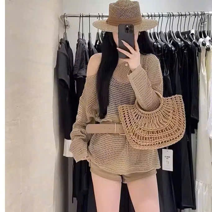  Áo tay dài trễ vai chất vải len dệt kèm đai nịt - NÂU - A174 