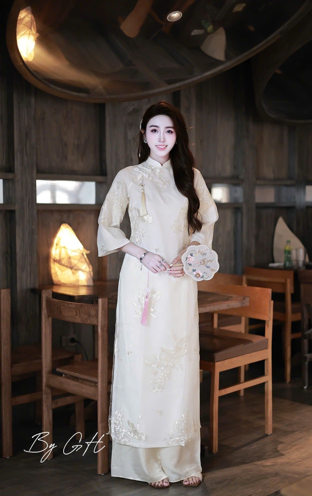  Áo dài 4 TÀ thêu CHIM HOA vai cài nút tàu + quần lụa - KEM - Z25 ( 50% lưng chun ) 