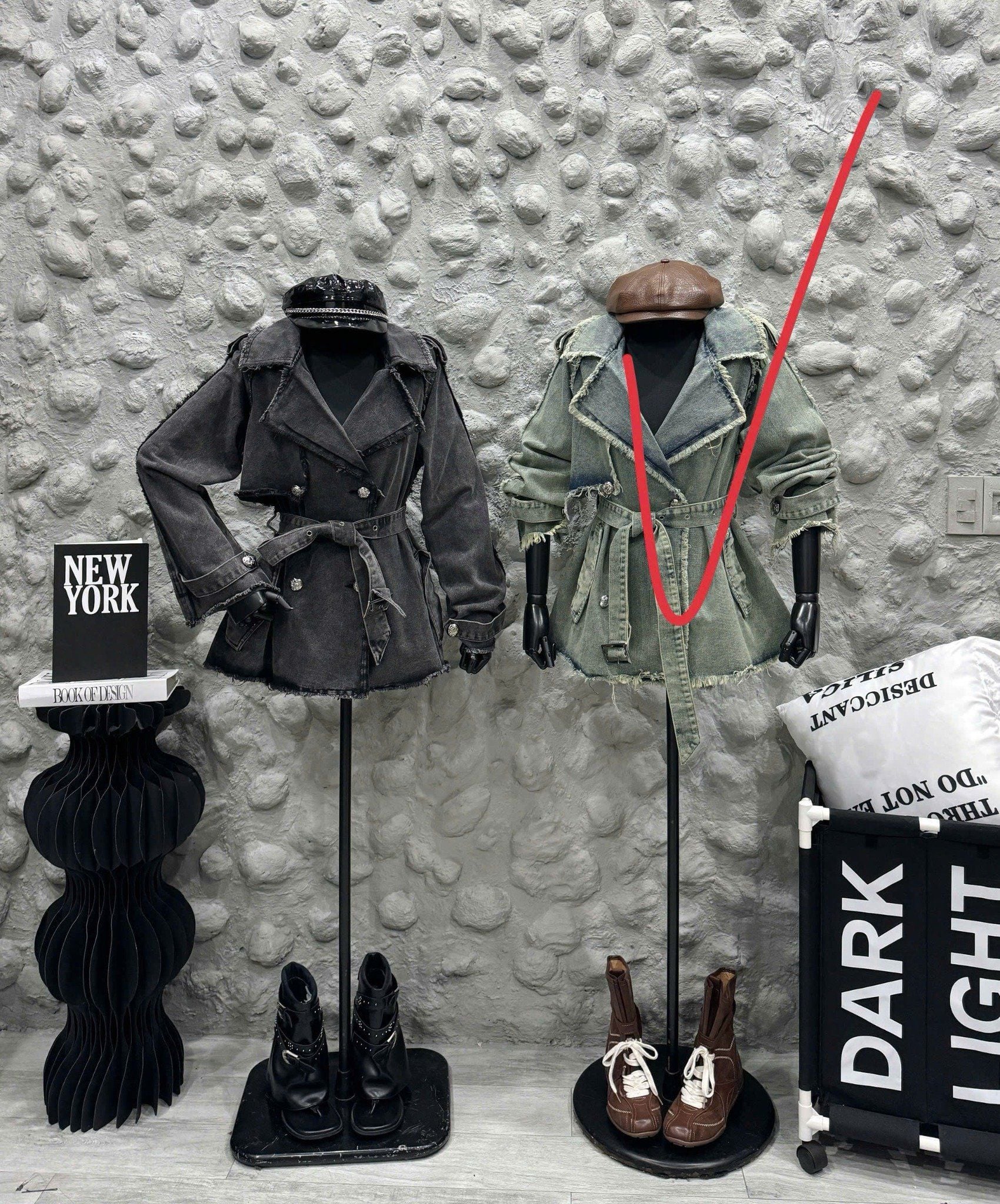  Áo khoác JEANS rách nhẹ thiết kế form rộng kèm đai - XANH - E282 