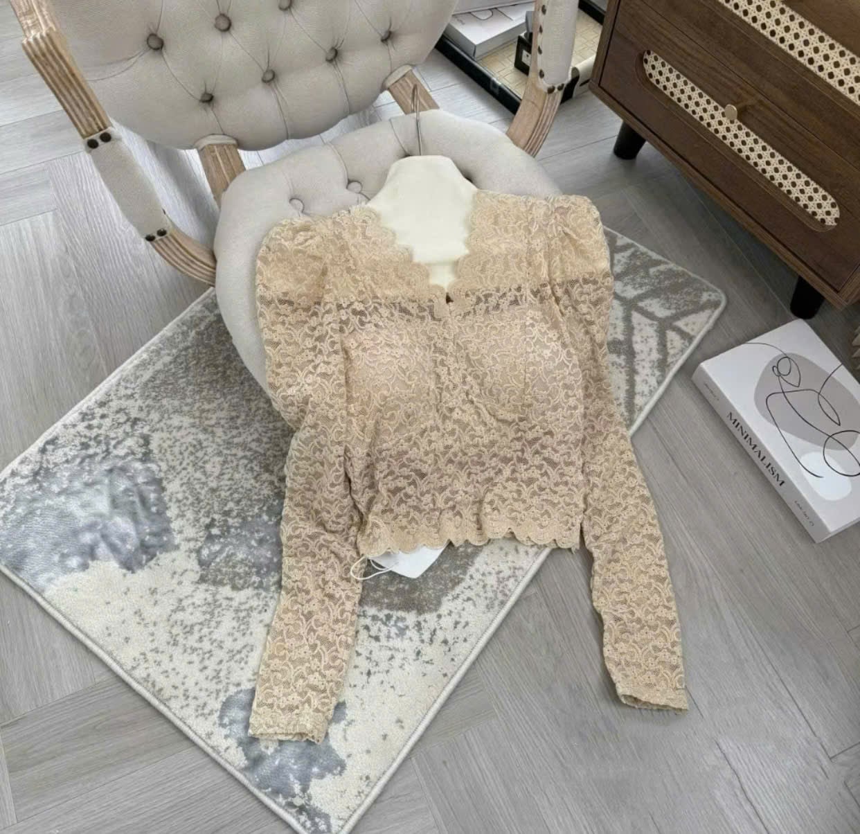  Áo ren nhung tay dài đúp lót 2 lớp có mood ngực - KEM - B135 