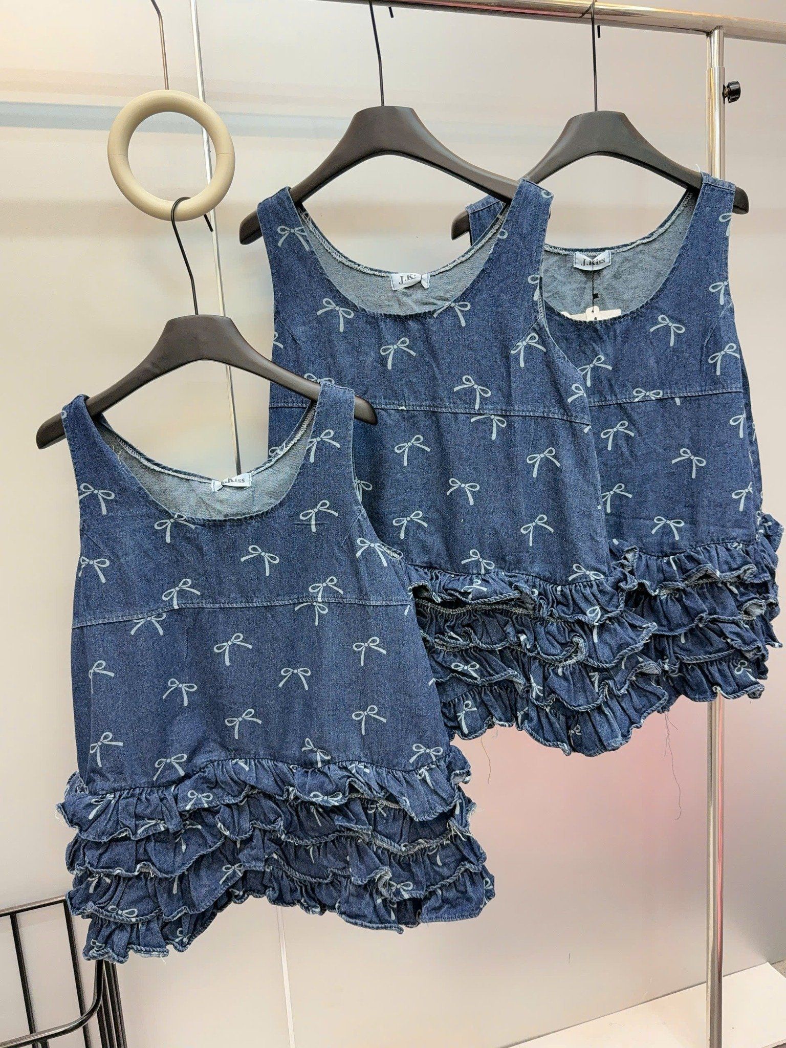  Váy jeans suông chân nhiều tầng họa tiết nơ siêu xinh - E227 