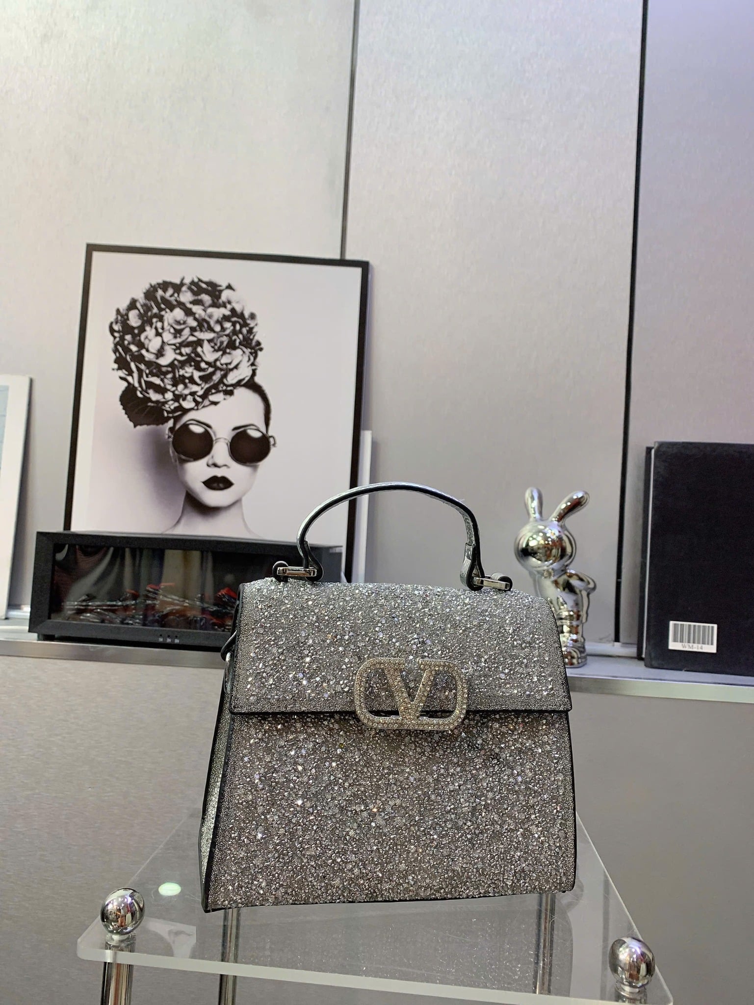  Túi xách đính đá chữ V - B116 