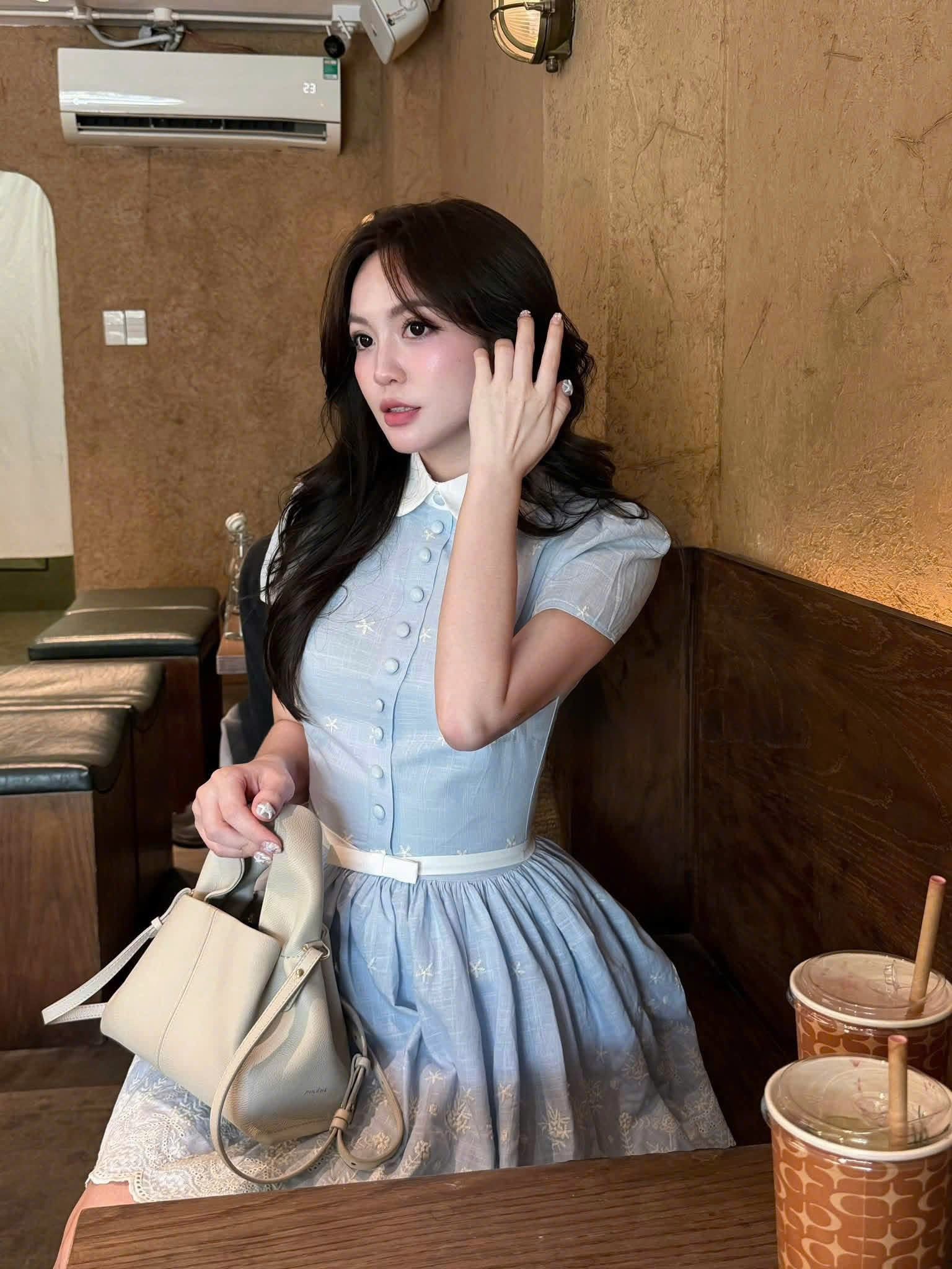  Đầm tay ngắn dáng xoè thêu hoa eo nơ siêu hot - V172 (EO S<68, M<72) 