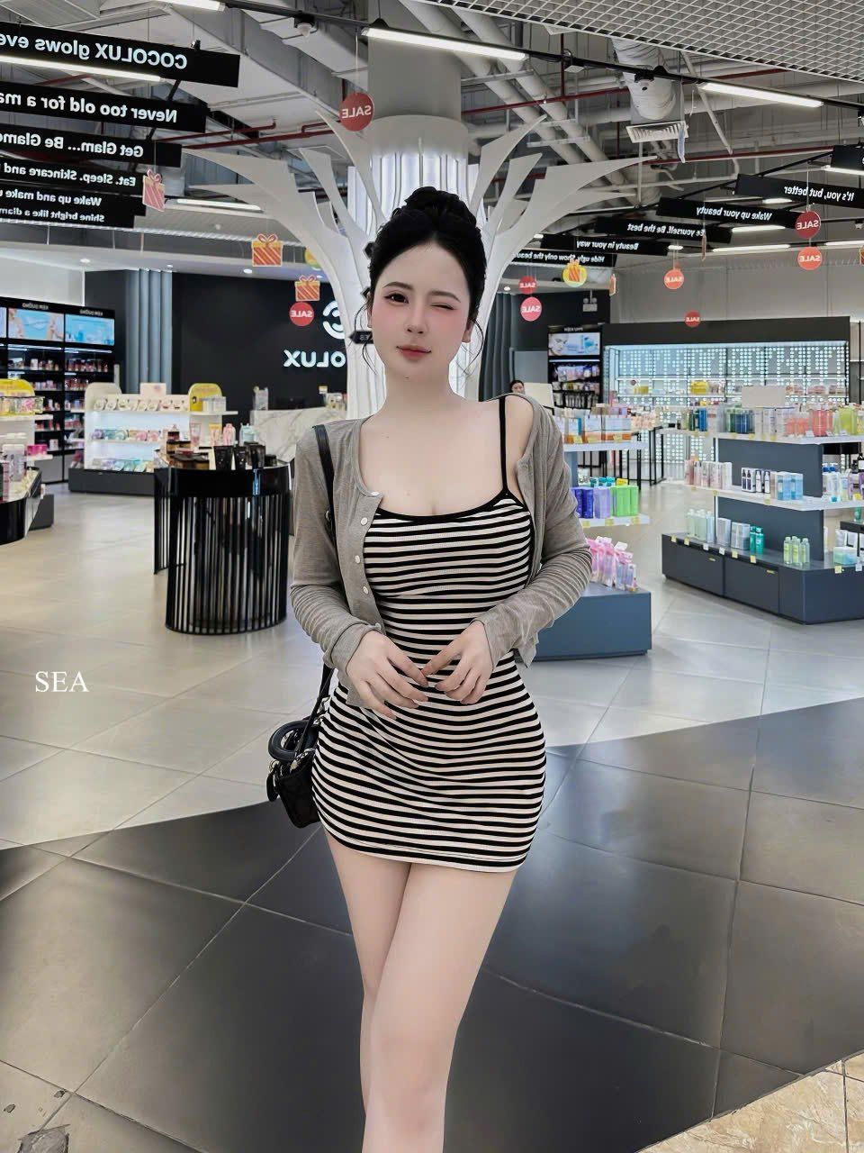 Đầm body 2s kẻ sọc dáng ngắn kèm khoác siêu hot - Q271 (EO S<68, M<72) 