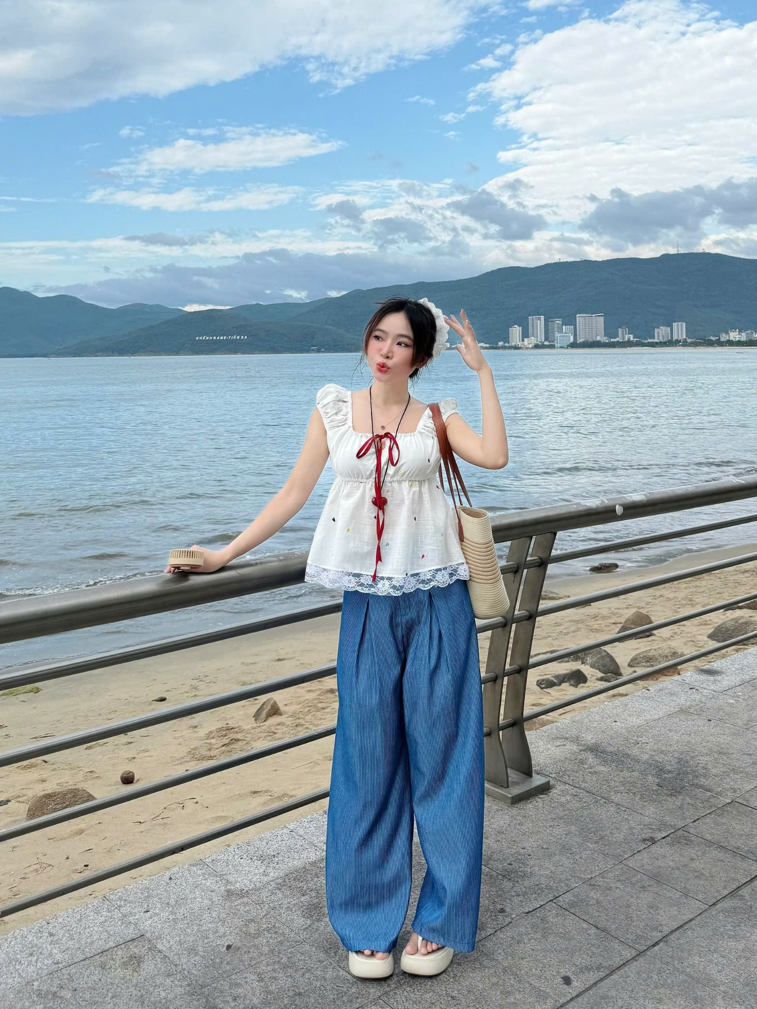  Set áo babydoll cổ vuông viền ren mix quần suông dáng dài - Q510 (eo S<68, M<72) 