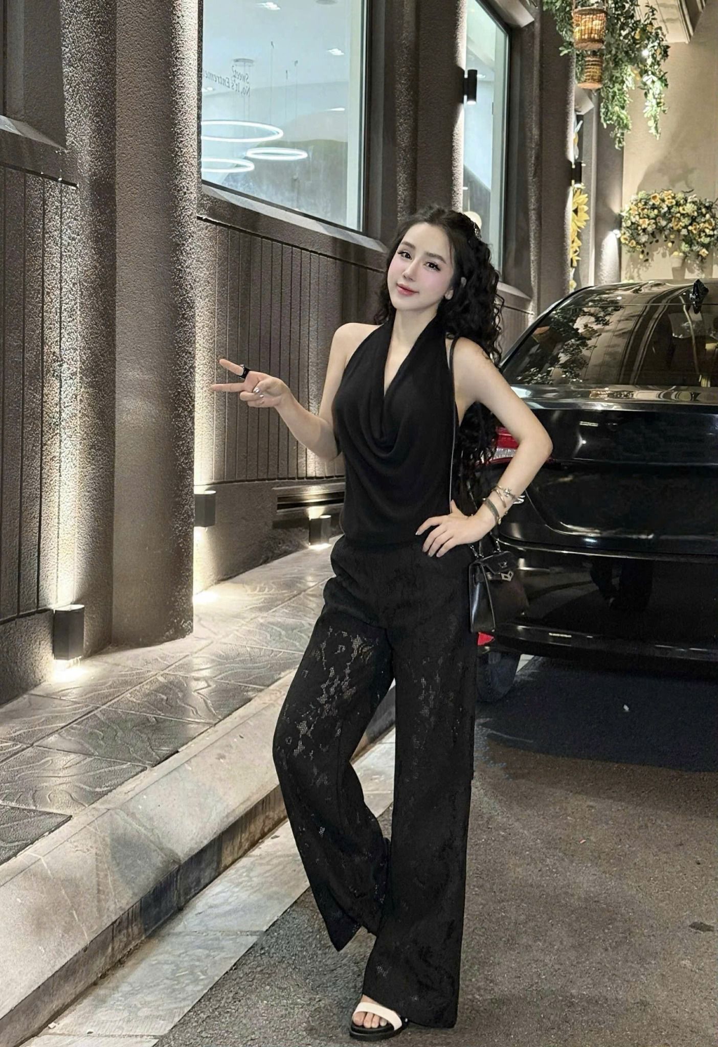  Set áo cổ đổ buộc nơ mix quần ren dáng dài sang chảnh - ĐEN - Q555 (eo S<68, M<72) 