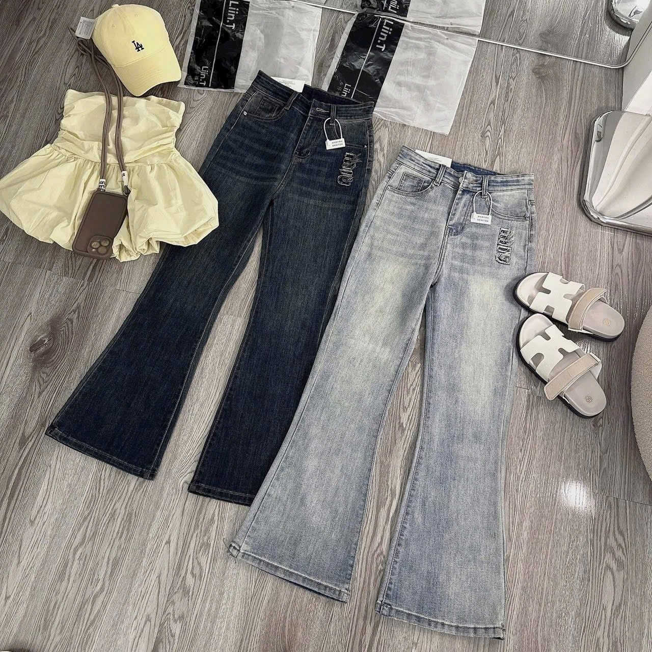  Quần jean ống loe thêu nổi chữ form lỡ dài 90cm - NHẠT - R5 (eo S<66, M<70, L<74) 