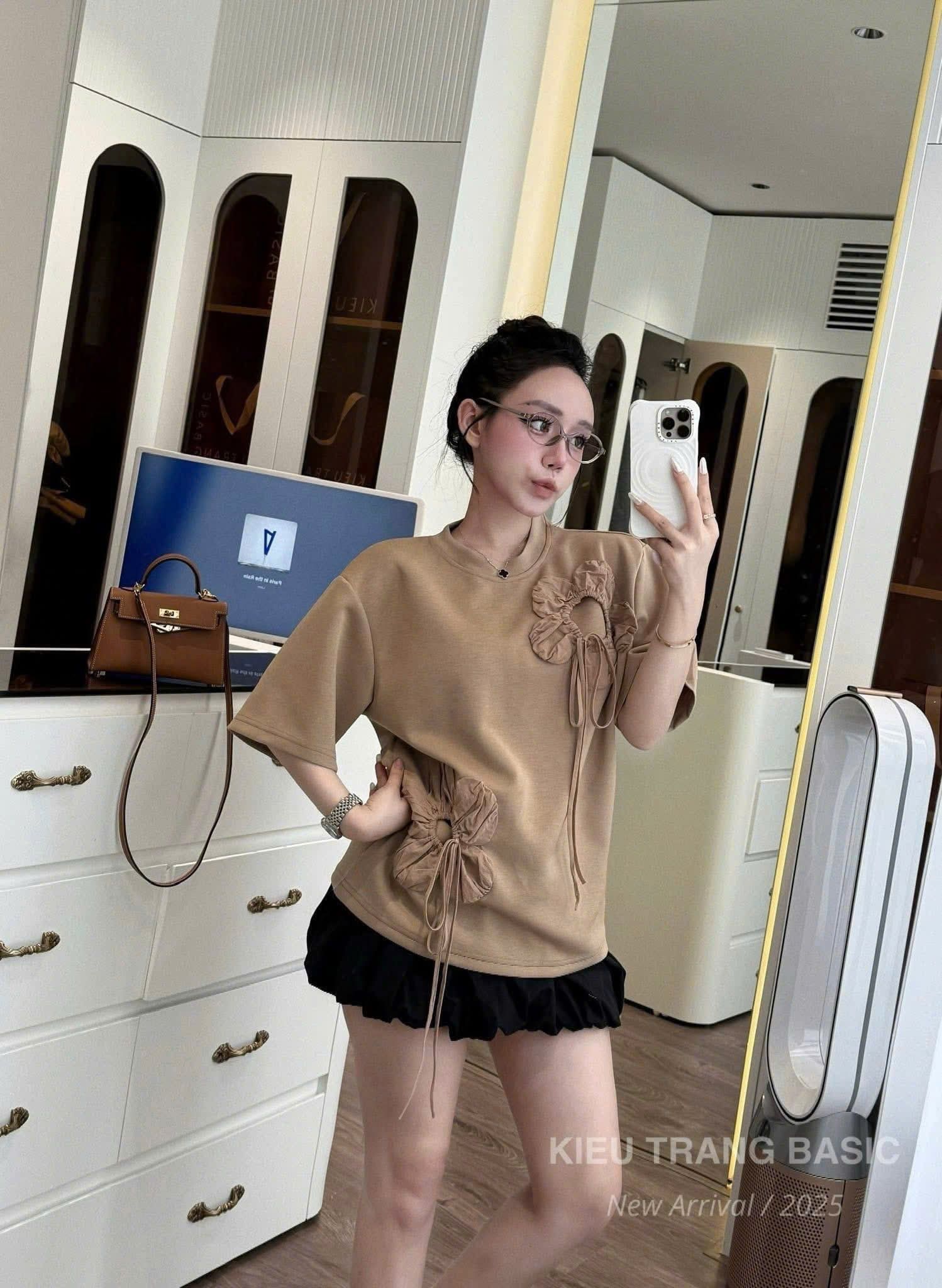  Set áo cộc tay cổ tròn kết hoa có dây rút mix chân váy bí dễ thương - R97 