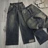 Quần jean ống suống thêu nỗi chữ MIU màu wash bụi đẹp ko kèm nịt - R158 (eo S<64, M<68, L<72)
