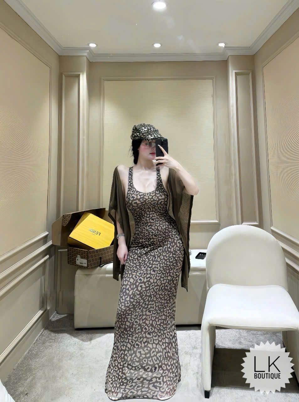  Váy body họa tiết dáng dài kèm khăn siêu tôn dáng - NÂU - R246 
